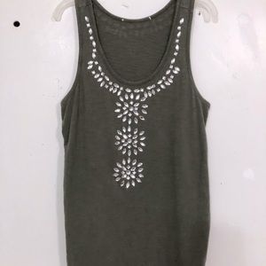 Scoop neck sleeveless top hundred percent cotton.
